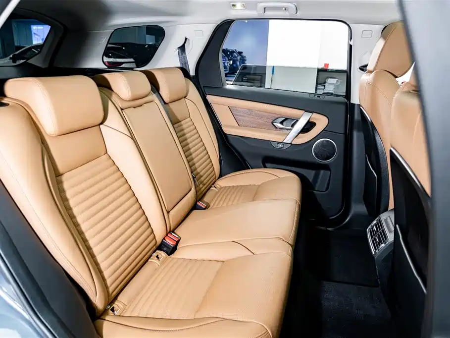 Land Rover Discovery Sport 2024 — фото 22