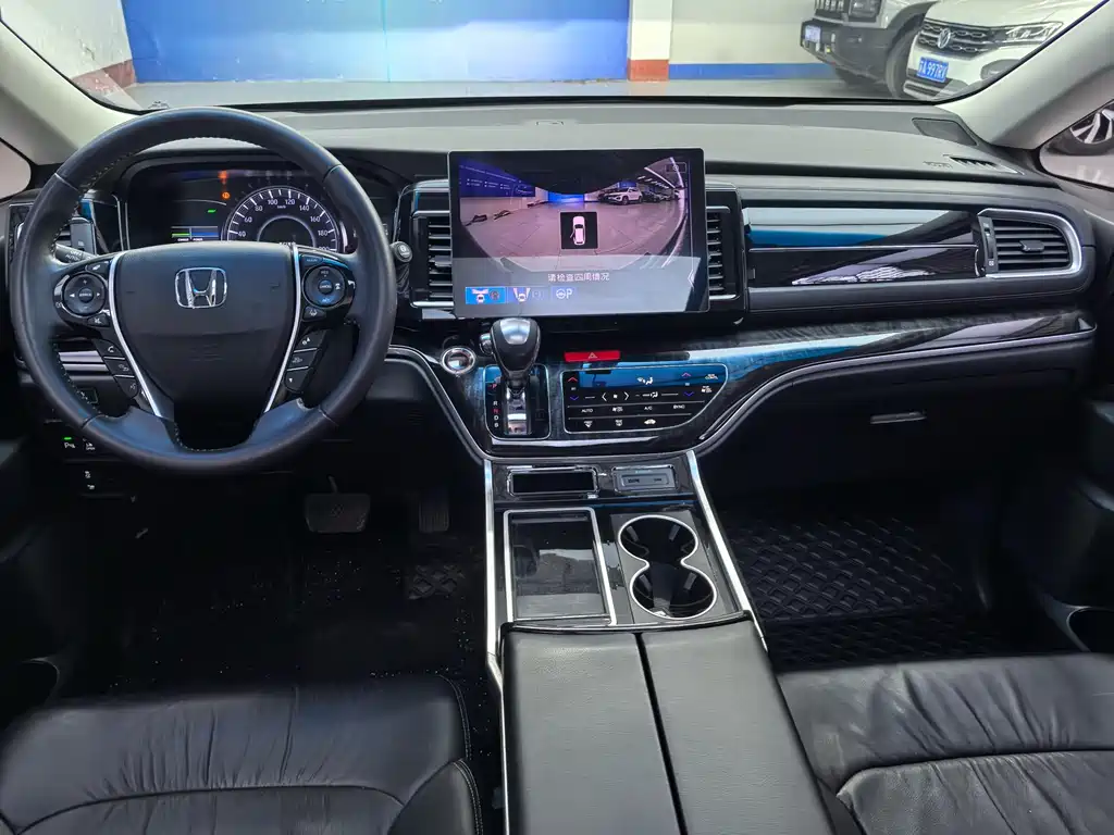 Honda Elysion 2019 — фото 13