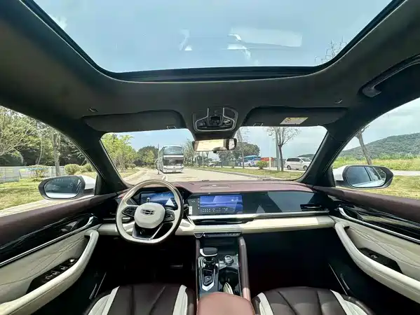 Geely Xingyue L 2023