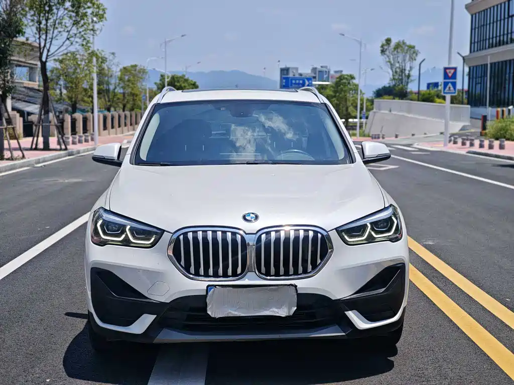 BMW X1 2021 — фото 2