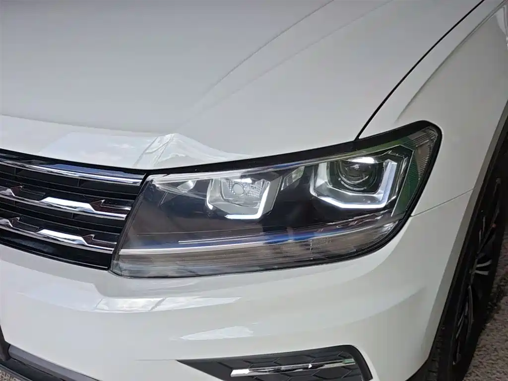 Volkswagen Tiguan L 2021 — фото 24