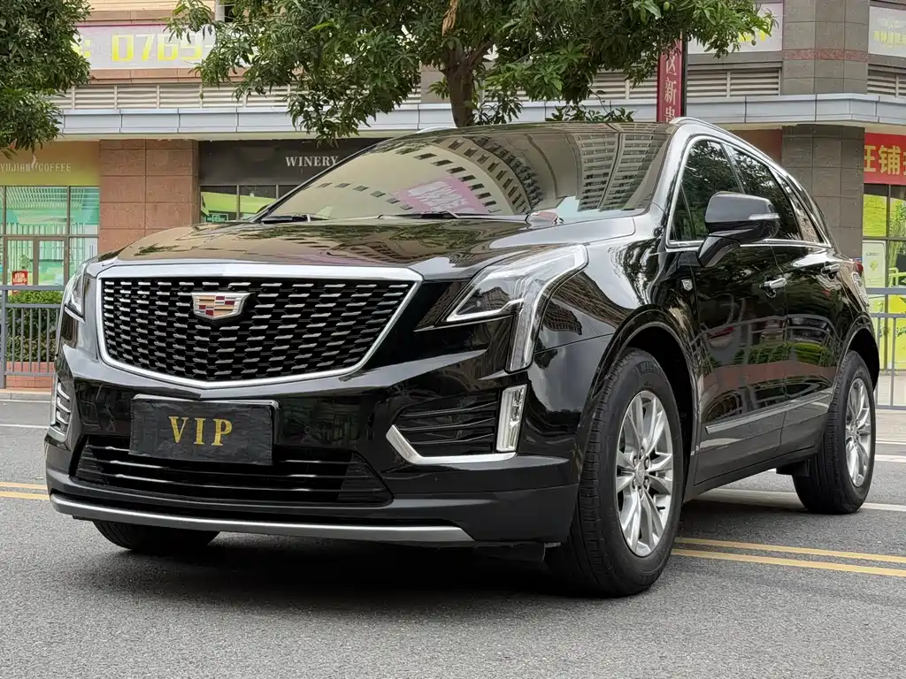 Cadillac XT5 2020 — фото 1