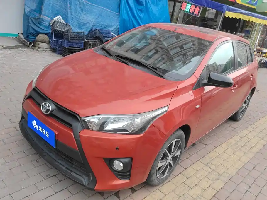 Toyota Yaris L 2015