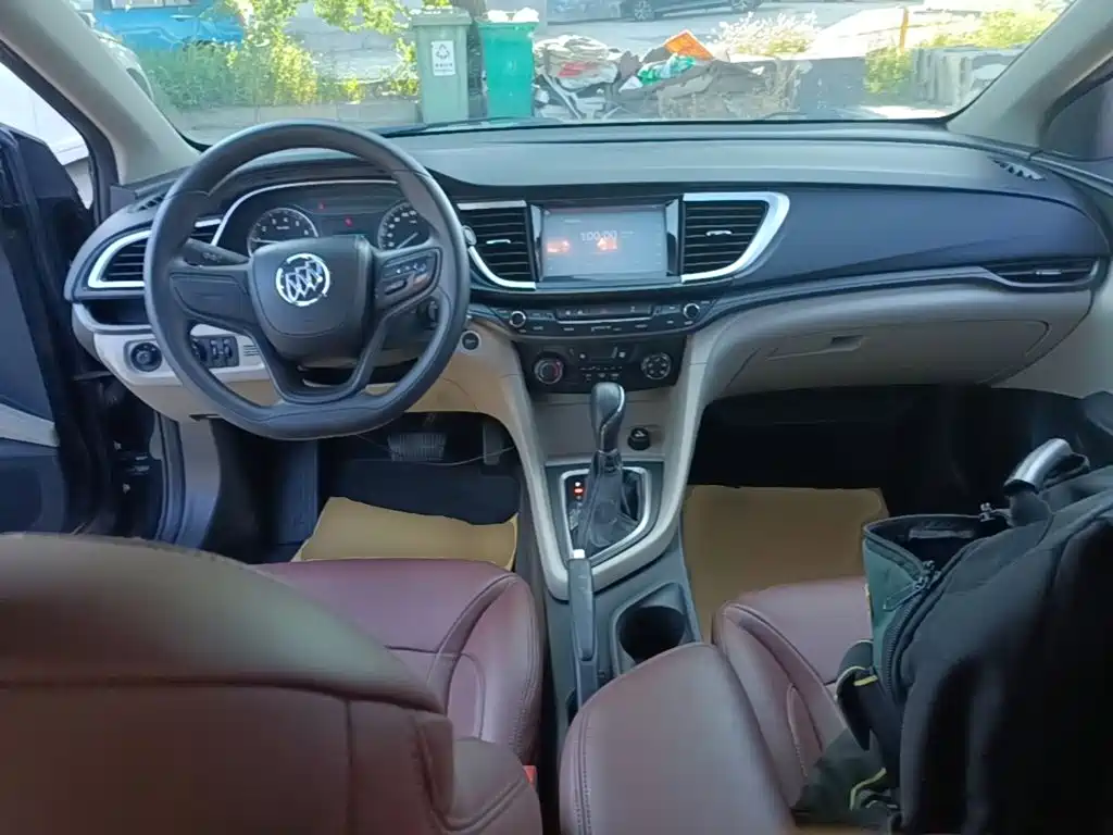 Buick Excelle 2015 — фото 10