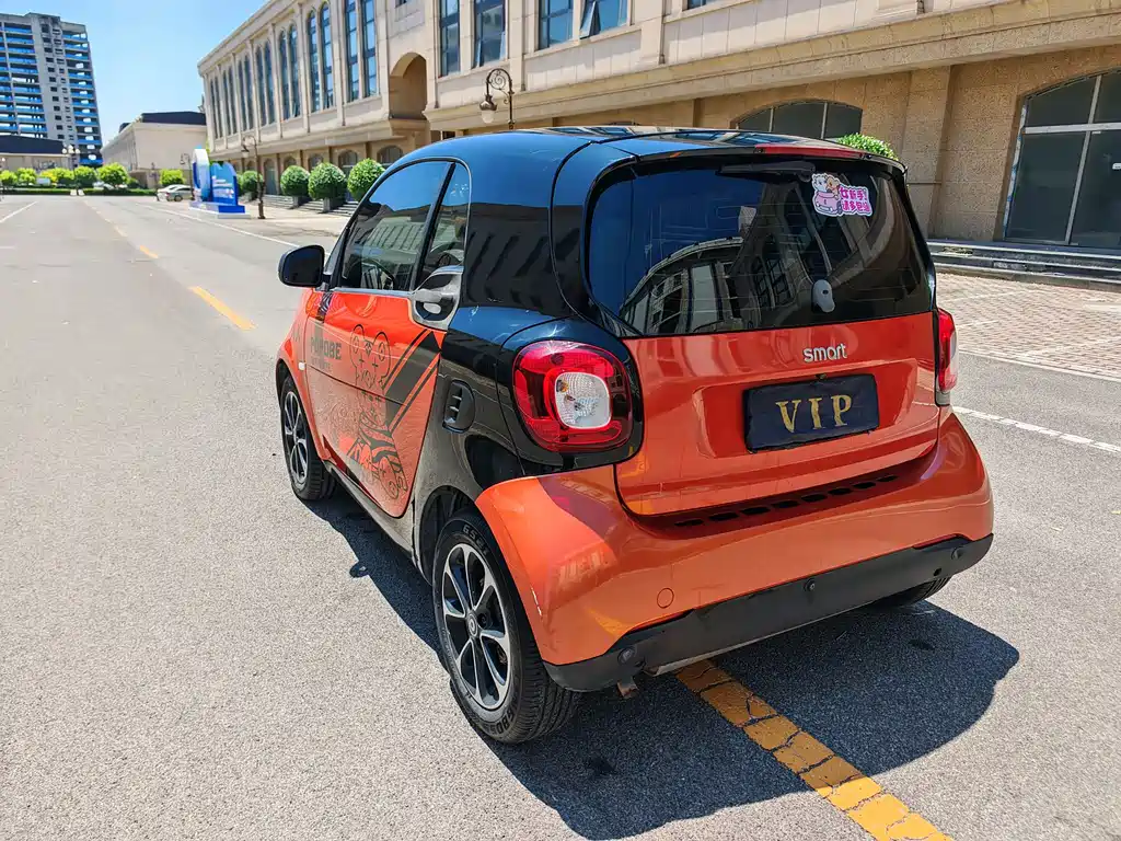 smart Fortwo 2017 — фото 14