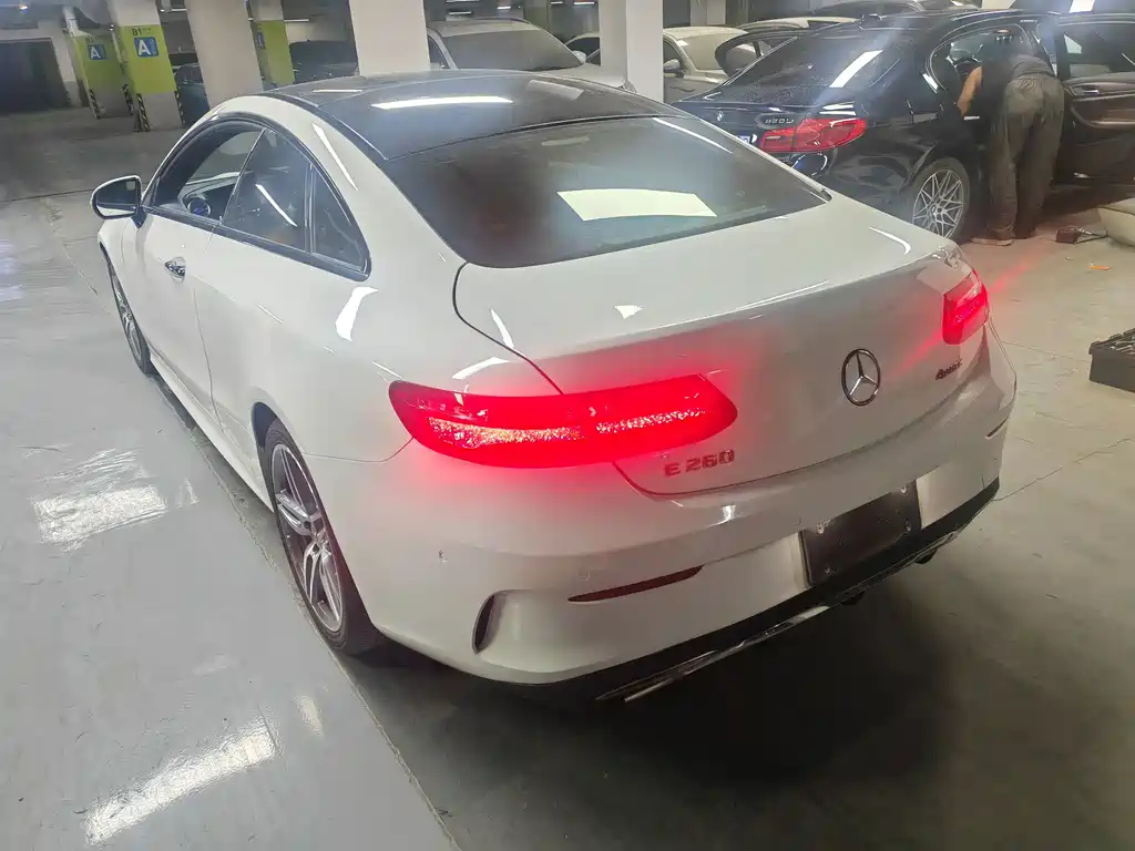 Mercedes-Benz E-Class 2019 — фото 11