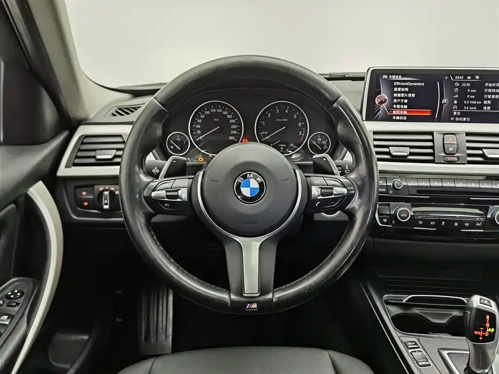 BMW 3 Series 2016 — фото 11