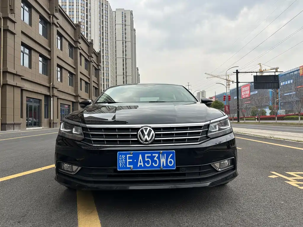 Volkswagen Passat 2017 — фото 2