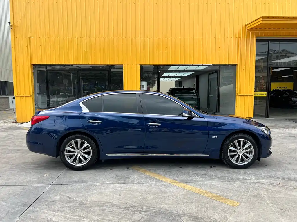 Infiniti Q50L 2016 — фото 4