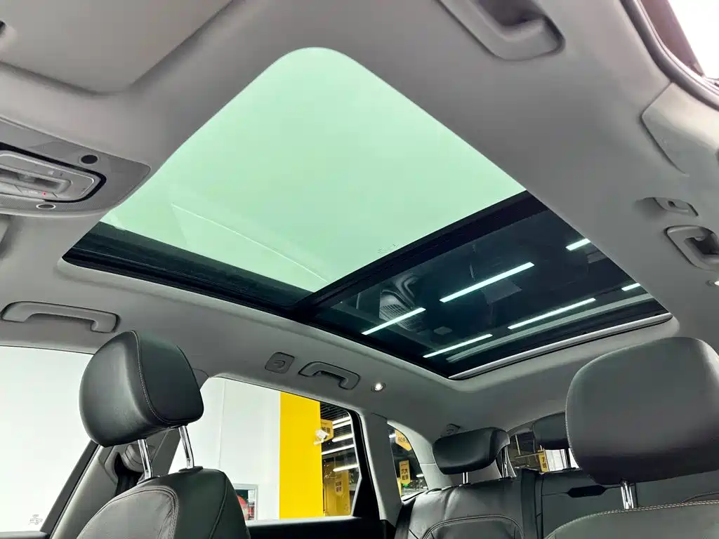 Audi Q5L 2019 — фото 16