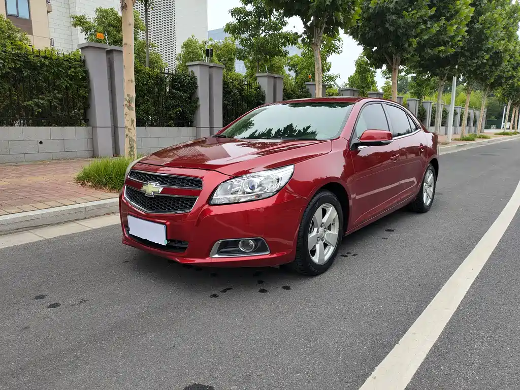 Chevrolet Malibu 2015 — фото 1