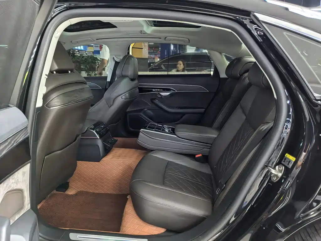Audi A8 2022