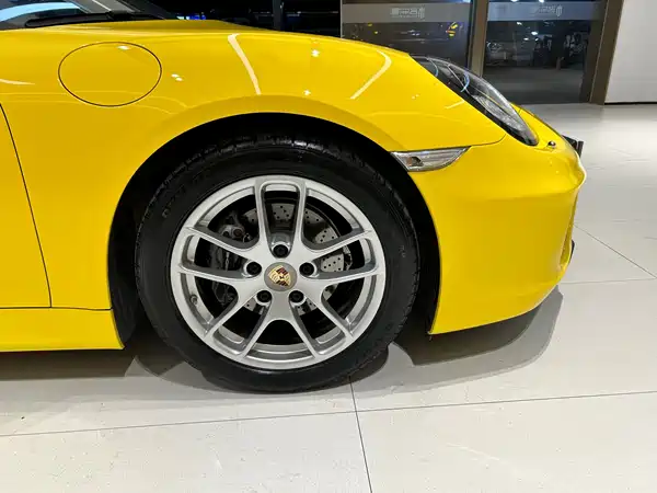 Porsche Cayman 2015