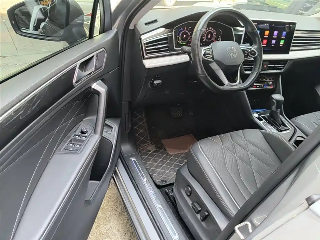 Volkswagen Tiguan L PHEV 2023 — фото 16