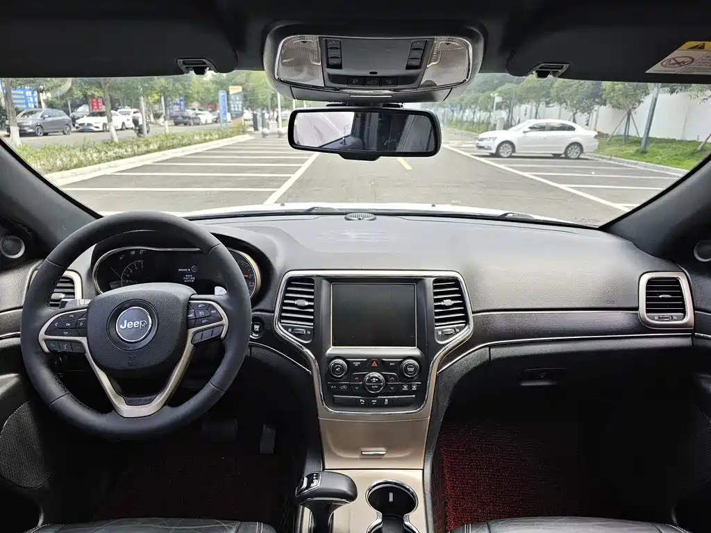 Jeep Grand Cherokee 2015