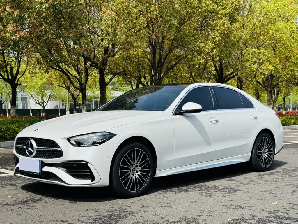 Mercedes-Benz C-Class 2023 — фото 1