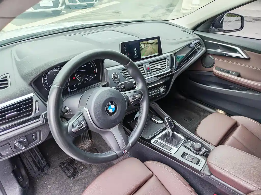 BMW 1 Series 2020 — фото 15