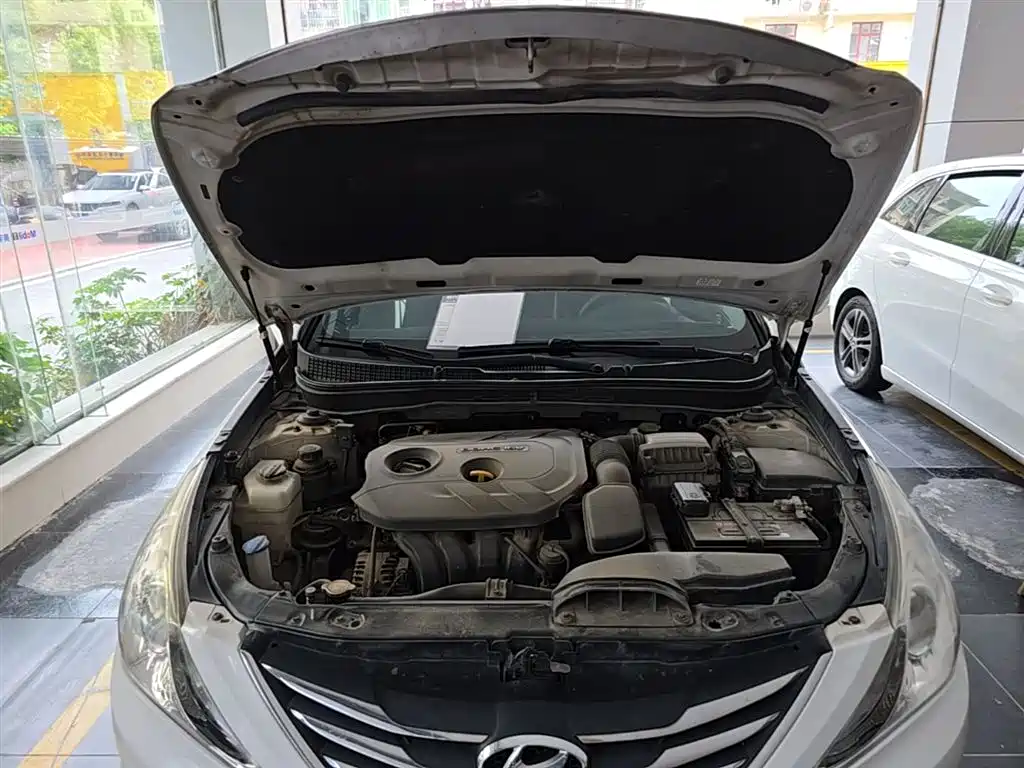 Hyundai Sonata 2016 — фото 20