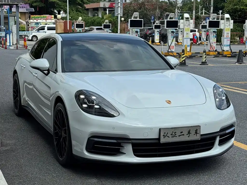Porsche Panamera 2017 — фото 3