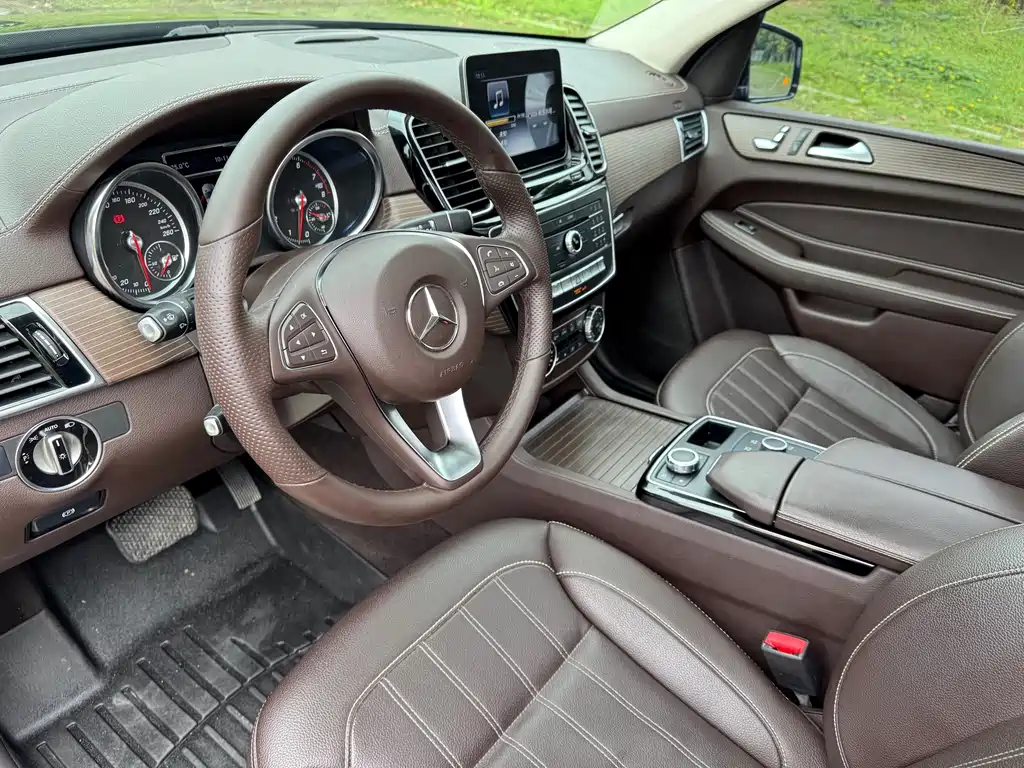 Mercedes-Benz GLE 2018 — фото 12