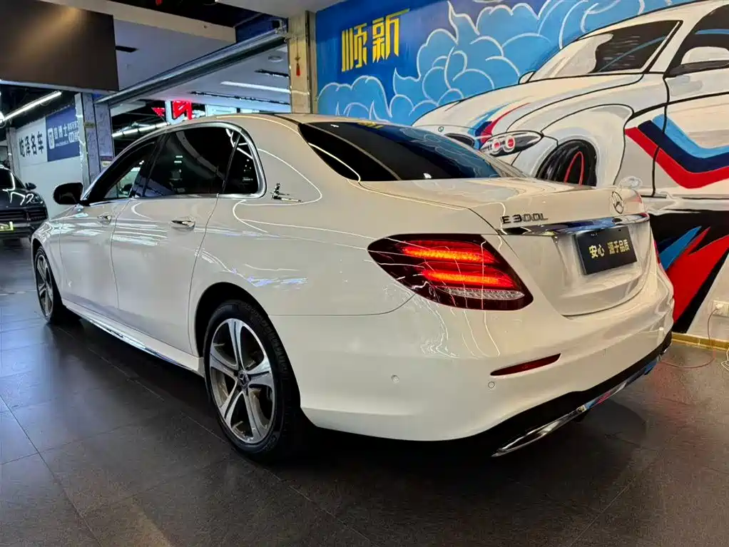 Mercedes-Benz E-Class 2018 — фото 3