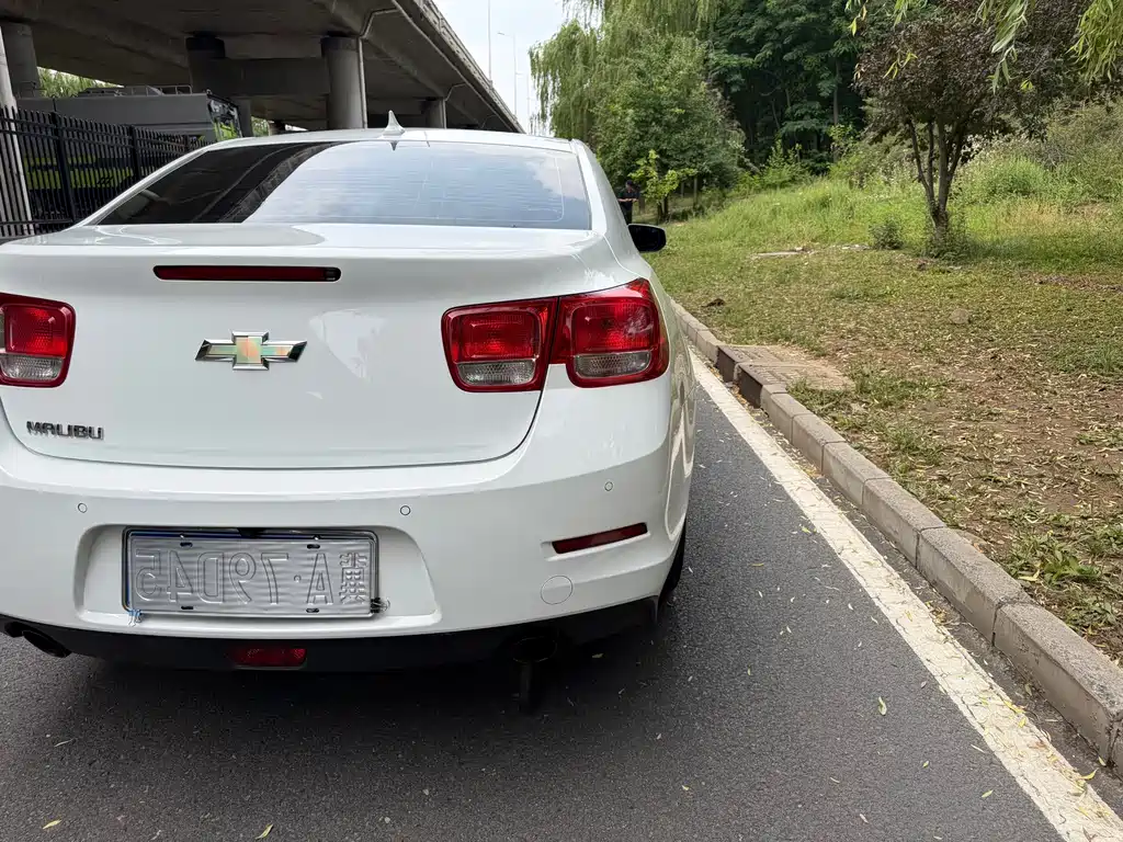 Chevrolet Malibu 2015 — фото 14