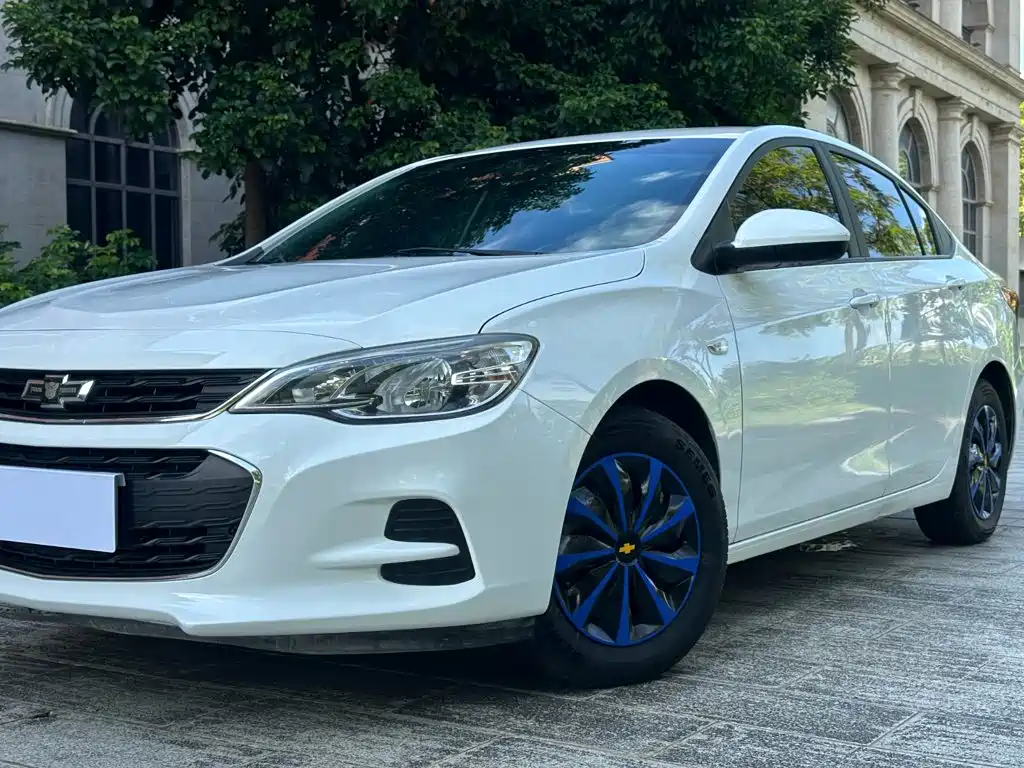 Chevrolet Cavalier 2018 — фото 10