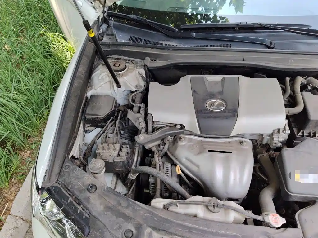 Lexus ES 2016 — фото 21