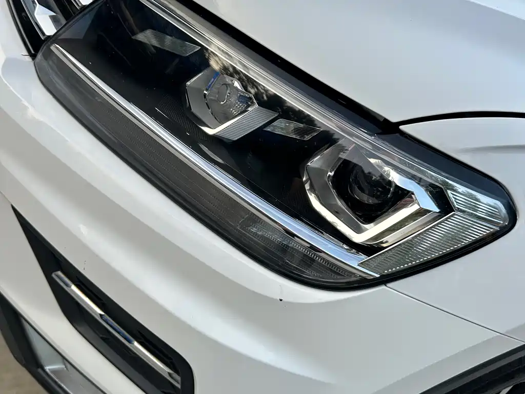 Volkswagen Tiguan L 2017 — фото 16