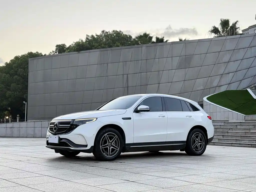 Mercedes-Benz EQC 2021