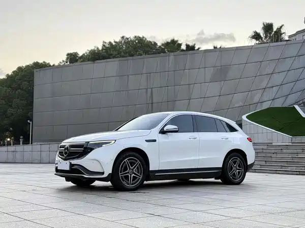 Mercedes-Benz EQC 2021