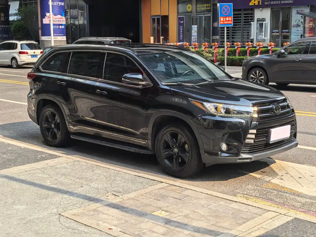 Toyota Highlander 2020 — фото 2