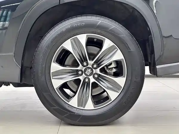 Toyota Crown Kluger 2022