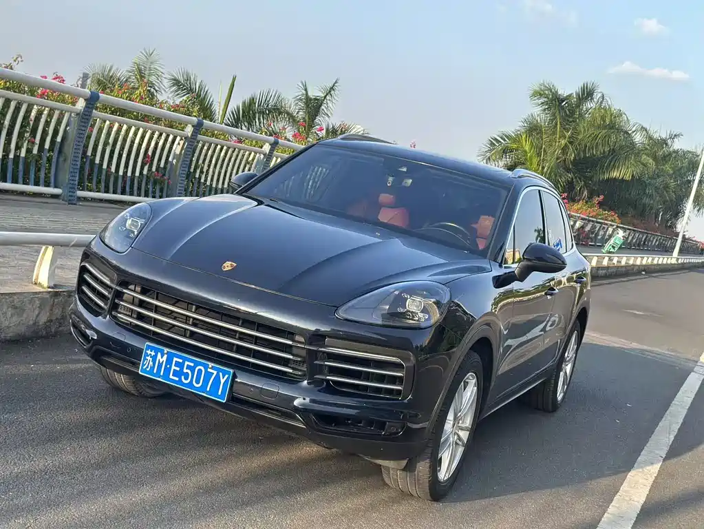 Porsche Cayenne 2018 — фото 1