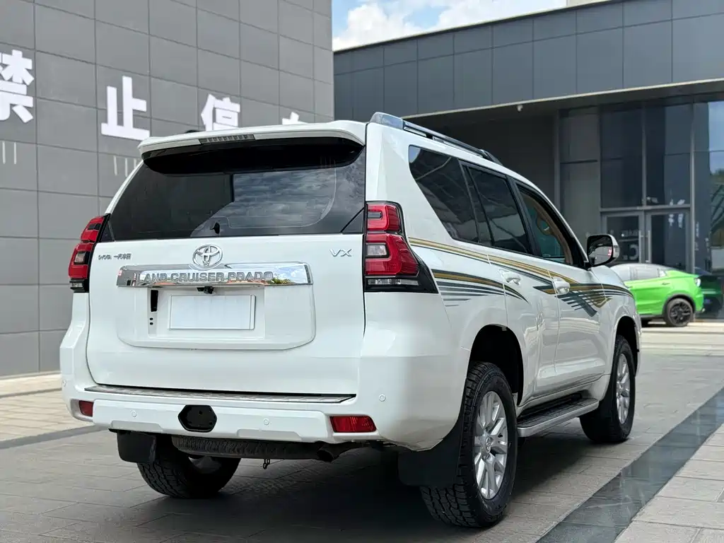 Toyota Prado 2014 — фото 19
