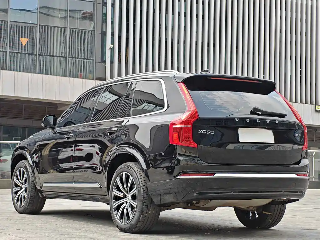 Volvo XC90 2024 — фото 15
