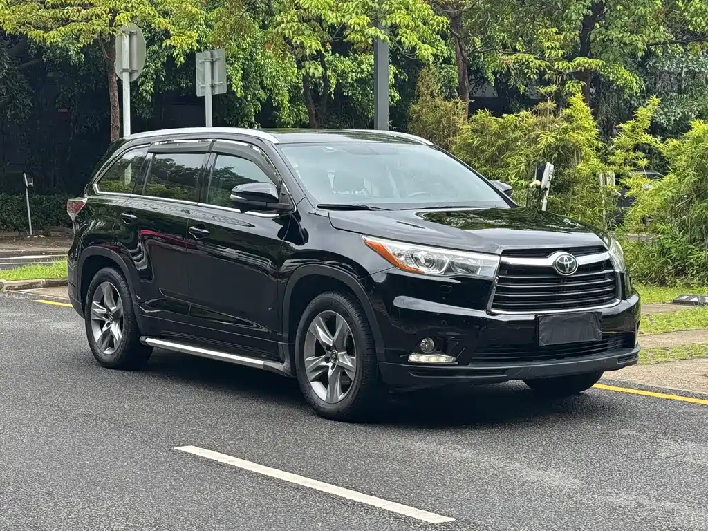 Toyota Highlander 2017 — фото 3