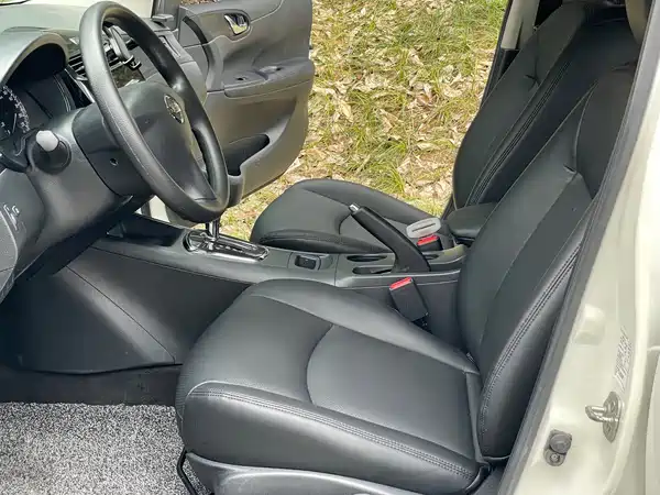 Nissan Tiida 2014