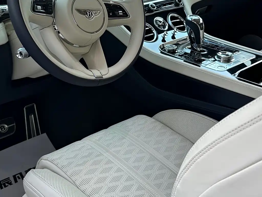 Bentley Flying Spur PHEV 2025