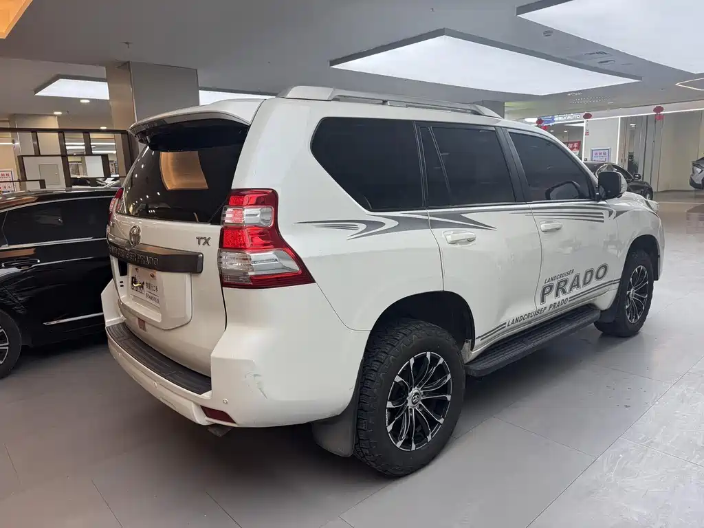 Toyota Prado 2017 — фото 9