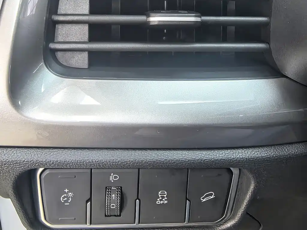 Haval H6 2023 — фото 17