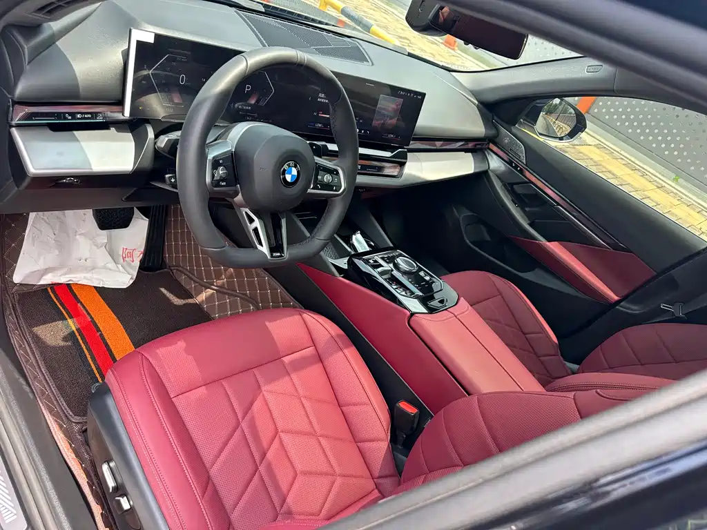 BMW 5 Series 2025
