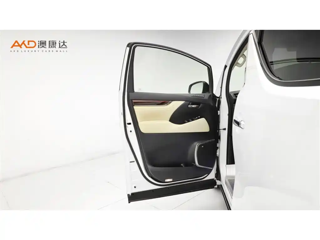 Toyota Alphard 2016 — фото 11