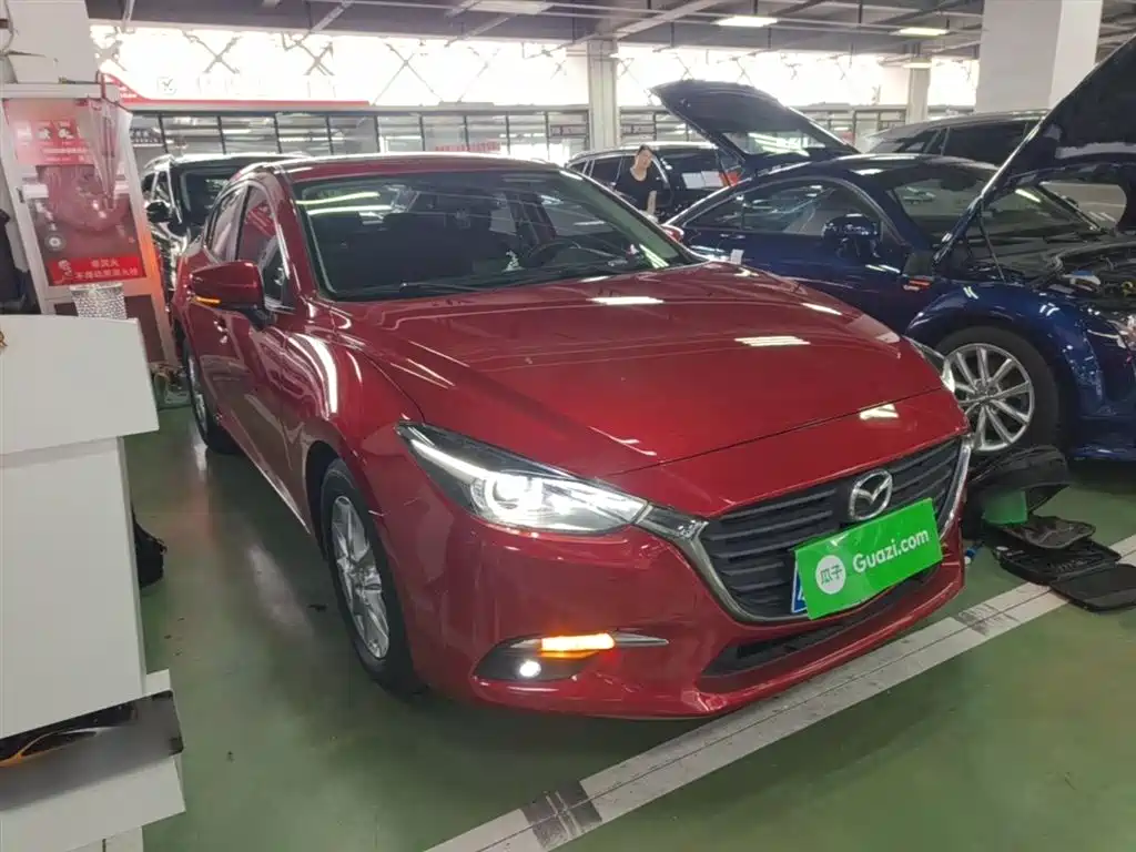 Mazda 3 Axela 2018 — фото 4