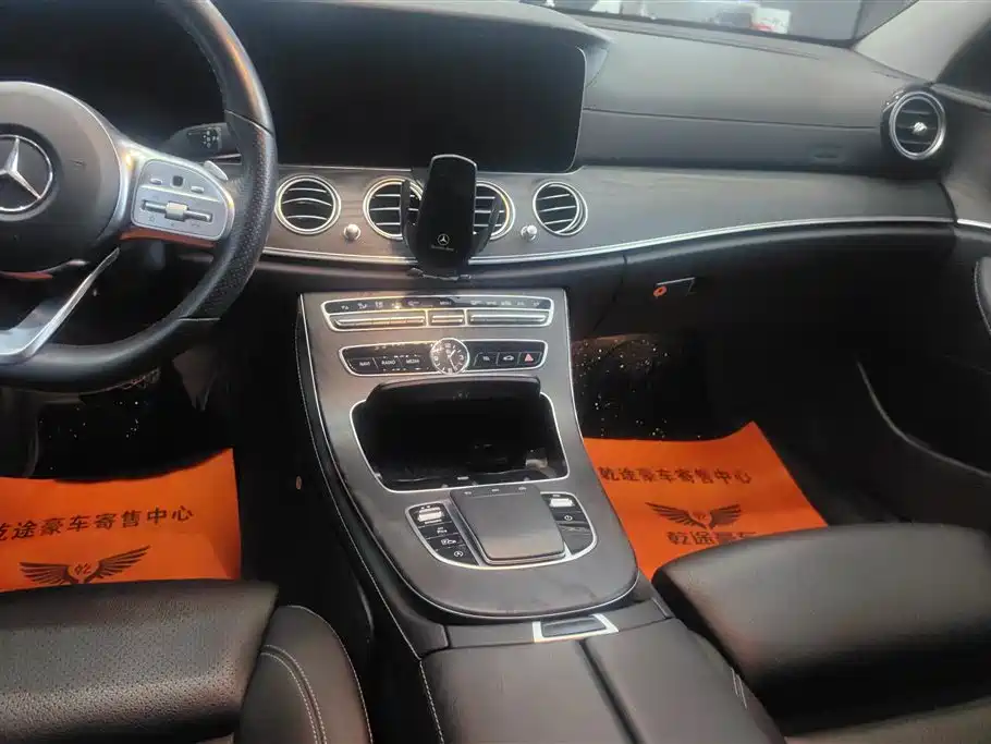 Mercedes-Benz E-Class 2019 — фото 16