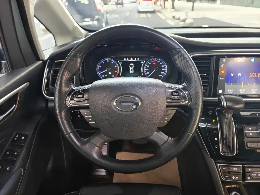 GAC Motor Trumpchi M8 2019 — фото 12