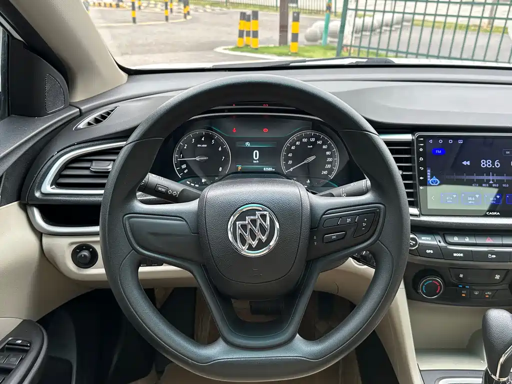 Buick Excelle 2016 — фото 14