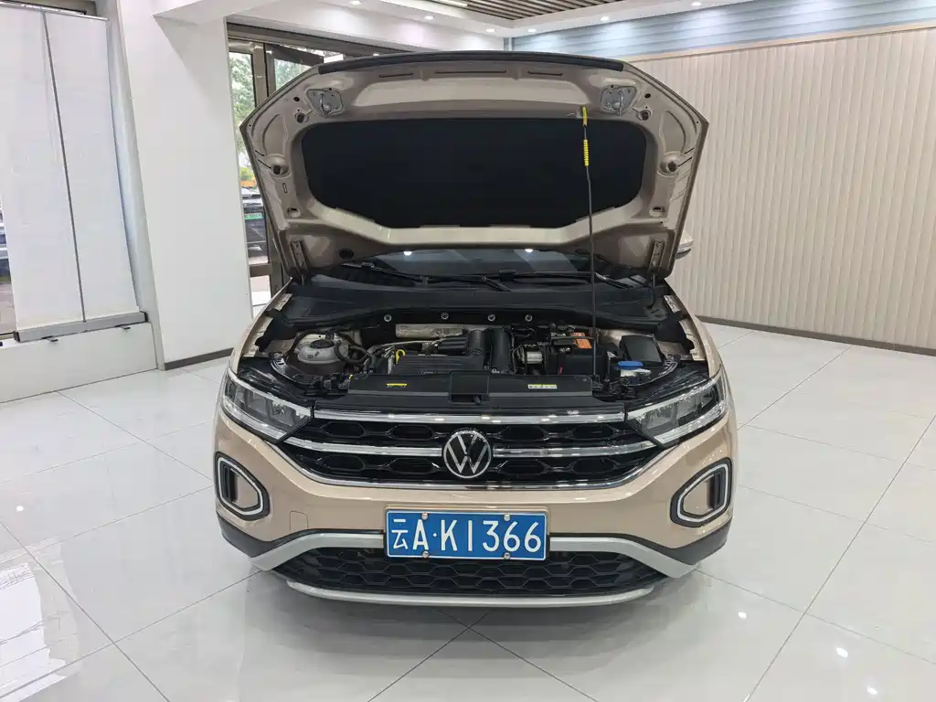 Volkswagen T-Roc 2023 — фото 16
