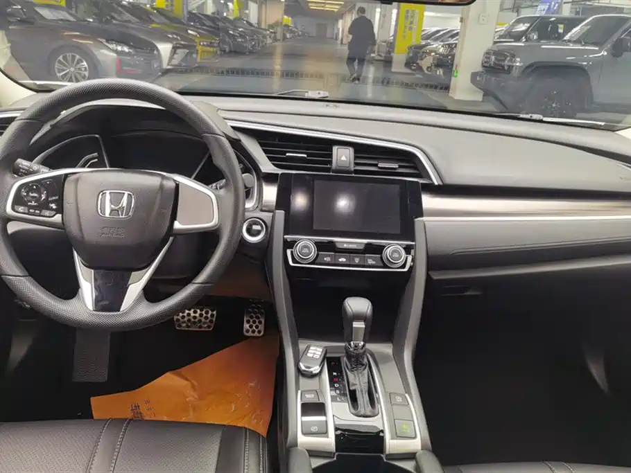 Honda Civic 2020 — фото 12
