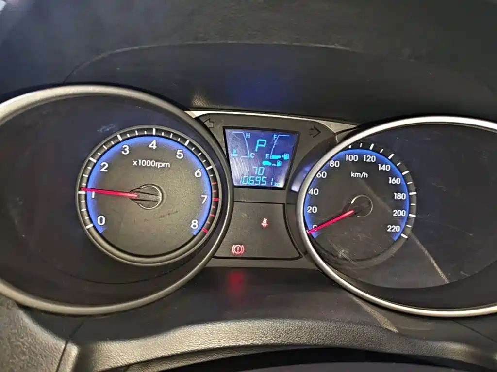 Hyundai ix35 2015 — фото 12